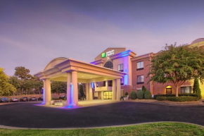 Гостиница Holiday Inn Express Hotel & Suites Raleigh North - Wake Forest, an IHG Hotel  Уэйк Форест